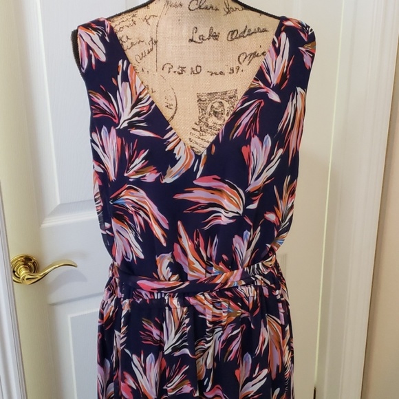 Lane Bryant Dresses & Skirts - Lane Bryant Summer Dress - Hi/Lo hem